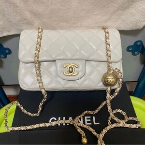 Chanel Ivory Quilted Crossbody with Gold Chain